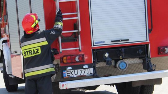 Akcja straży pożarnej na Górnej. W pożarze zginął 45-latek