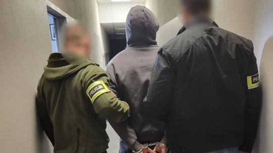 „Gościnne występy” zakończone zatrzymaniem. Recydywista z Warszawy okradał łódzkie sklepy