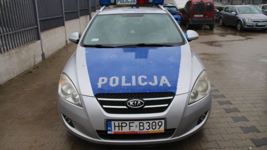Kontrterroryści i pies od materiałów wybuchowych w akcji [ZDJĘCIA]