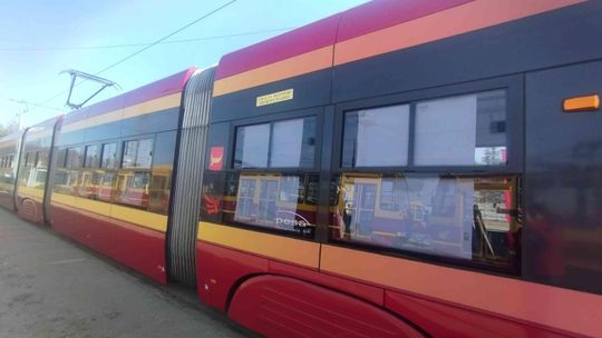 Paraliż na torowisku w centrum Łodzi. Dziewięć linii MPK jeździ objazdami