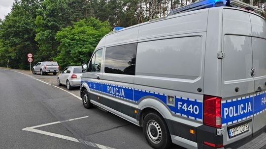 Policyjny pościg za Audi w woj. łódzkim. 33-latek z zarzutami