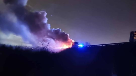 Pożar ciężarówki na A1. Dym było widać z wielu kilometrów!