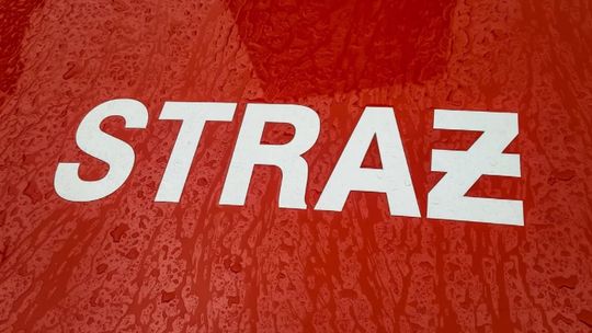 Pożar w wieżowcu na Widzewie. Lokatorka uciekła z płonącego mieszkania