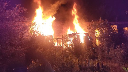 Tragiczny pożar niedaleko Łodzi. Nie żyje mężczyzna
