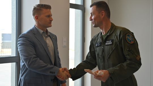 Ważna delegacja ze Stanów Zjednoczonych w Łódzkiem. Jaki był powód jej wizyty? [ZDJĘCIA]