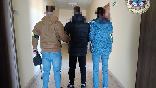 Włamanie do muzeum. Złodziej zniszczył drzwi i zamki