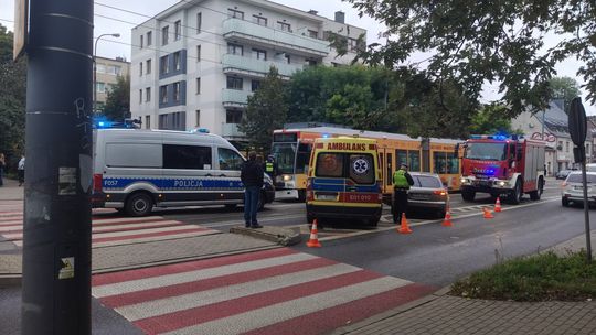 Wypadek na Bałutach. Tramwaj zderzył się z samochodem