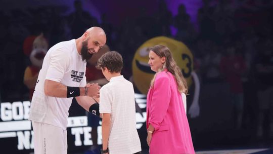 Żołnierze i celebryci w Atlas Arenie. Do Łodzi zaprosił ich Marcin Gortat