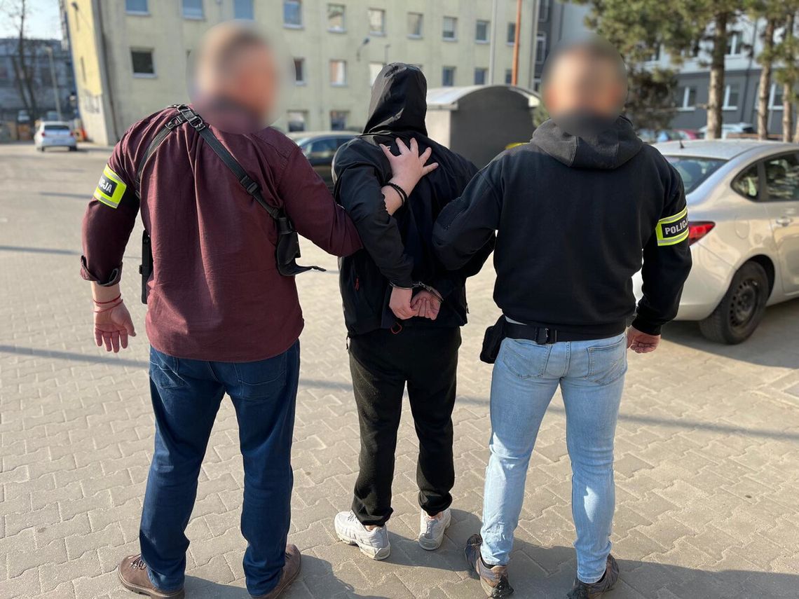 Akcja policji na Bałutach. Nie uwierzycie, co znaleźli w lodówce! Akcja policji na Bałutach. Nie uwierzycie, co znaleźli w lodówce!