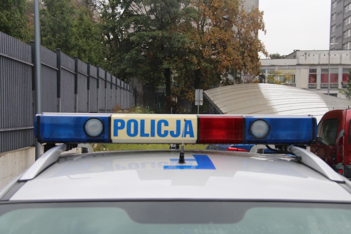 Chwile grozy nad wodą. Mężczyzna wypadł z żaglówki. Liczyła się każda minuta