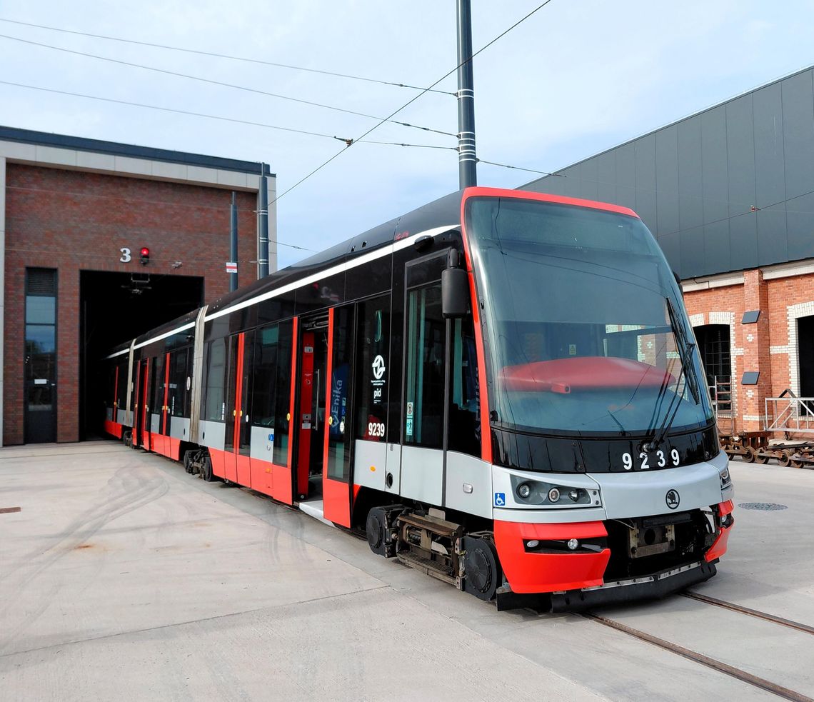 Co czeski tramwaj robi w Łodzi? Duże zadanie dla MPK Co czeski tramwaj robi w Łodzi? Duże zadanie dla MPK