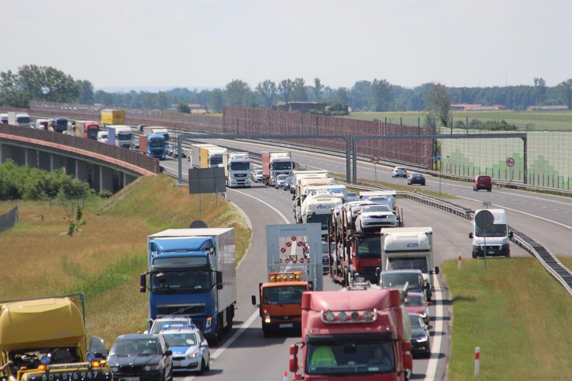 Dużo policji na autostradzie A1. Co się stało? Dużo policji na autostradzie A1. Co się stało?