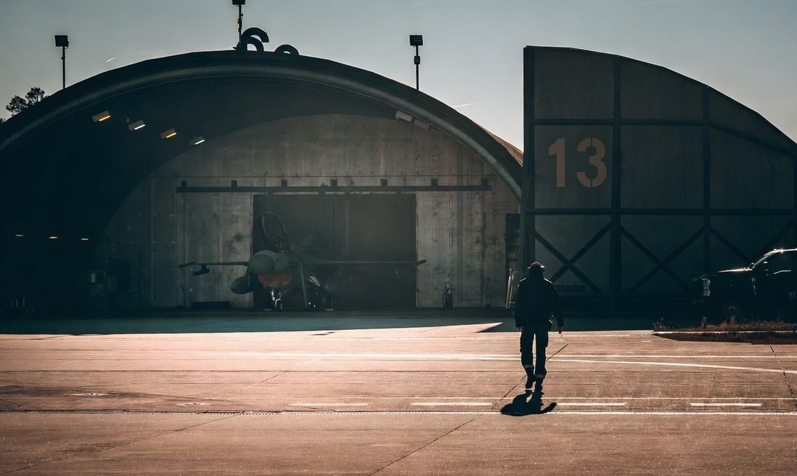 Huk w Łódzkiem. Część mieszkańców zastanawia się, o co chodzi, inni są zachwyceni Huk w Łódzkiem. Część mieszkańców zastanawia się, o co chodzi, inni są zachwyceni