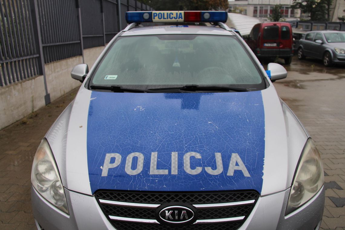 Kompletnie pijani rodzice przewozili autem malutkie dzieci