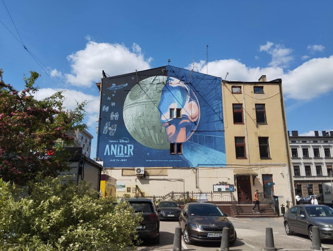 Nowy mural na Piotrkowskiej. EC1 kontra Imperium