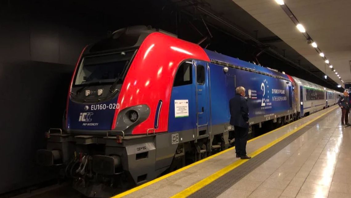Paraliż na kolei przez upały. Problemy na trasie Łódź - Warszawa