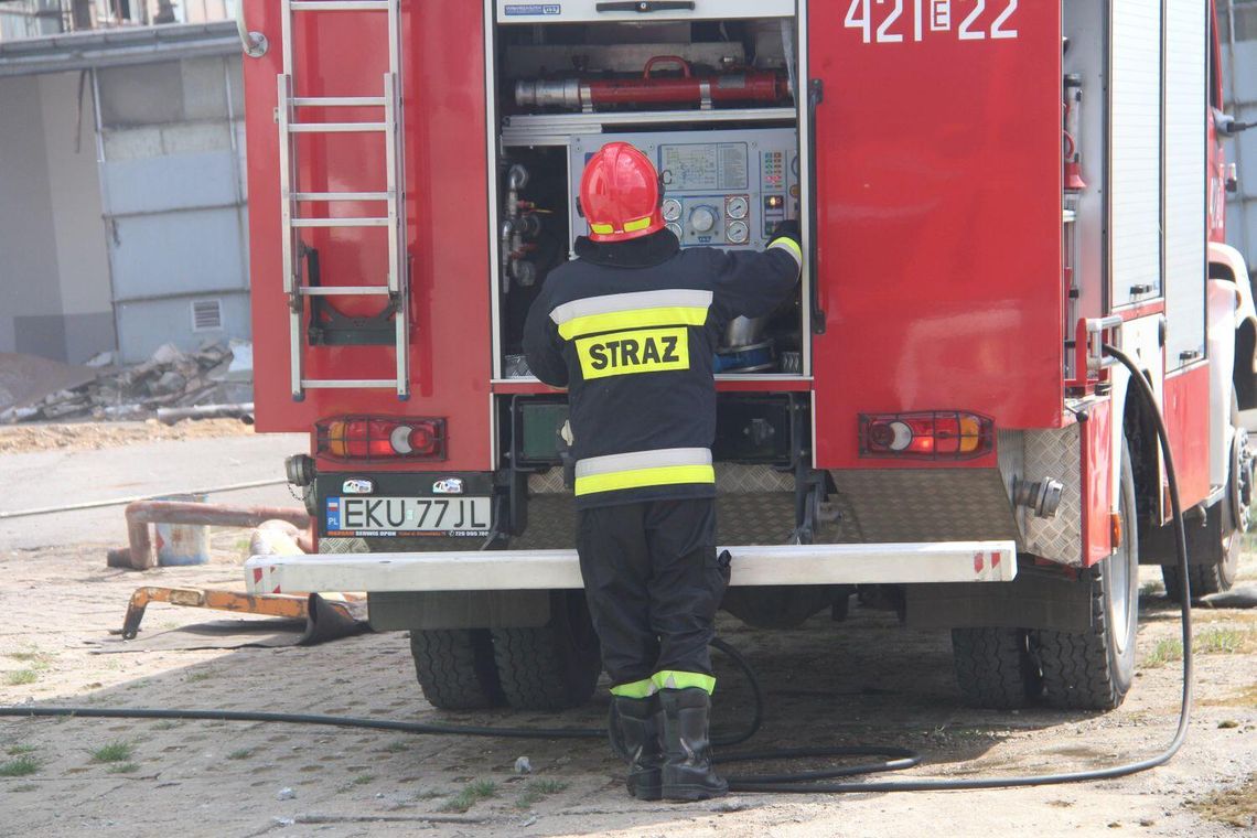 Pożar na Złotnie. Strażacy gasili komórki