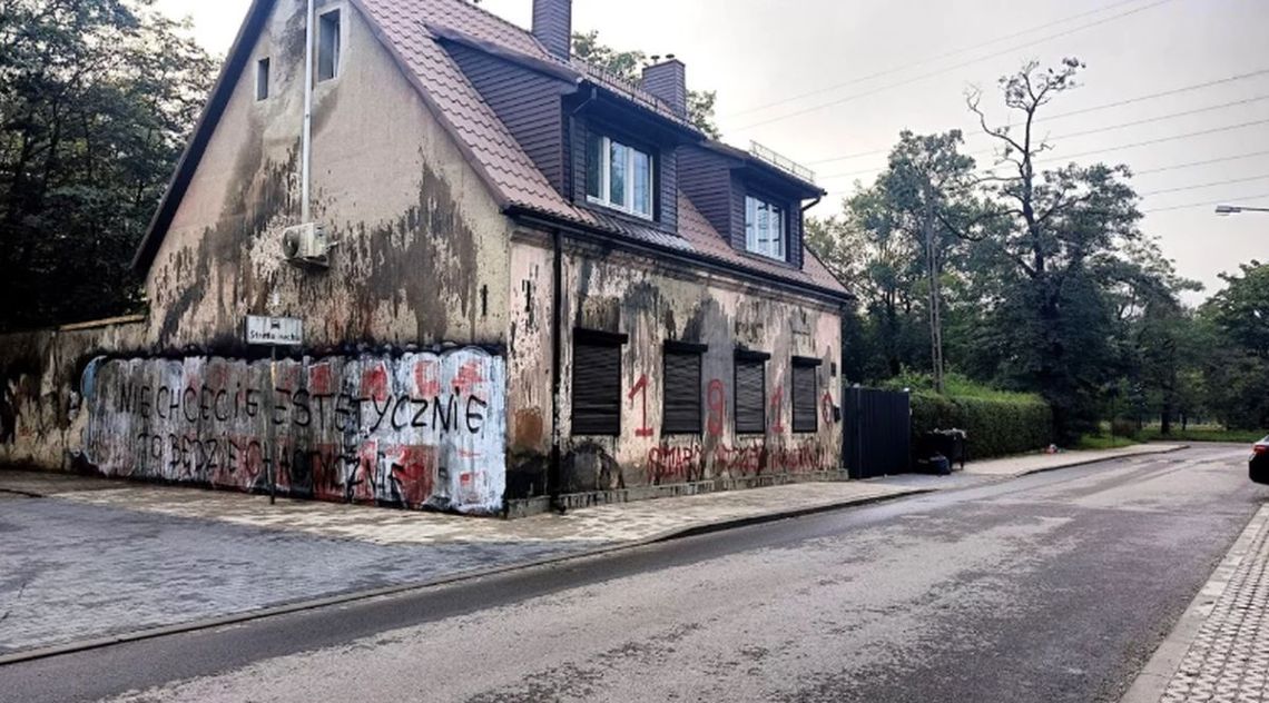 Przełom w sprawie ataku kiboli na dom na Widzewie. Nowe fakty Przełom w sprawie ataku kiboli na dom na Widzewie. Nowe fakty