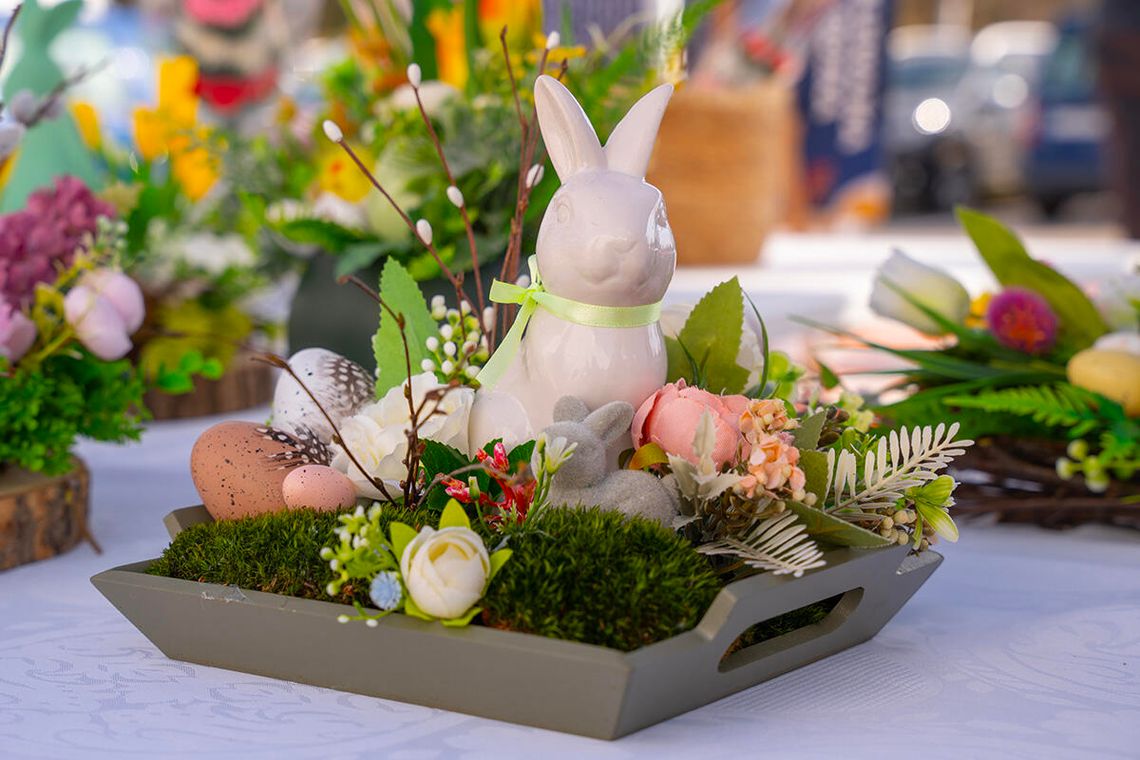 Wielkanoc na rynkach "Prosto od rolnika" w Łodzi. Kupimy i wędlinkę, i palemkę