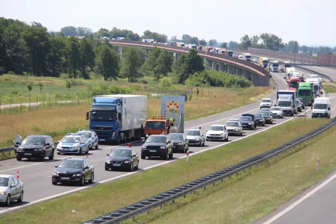 Wielki korek na A1. Droga jest zablokowana Wielki korek na A1. Droga jest zablokowana